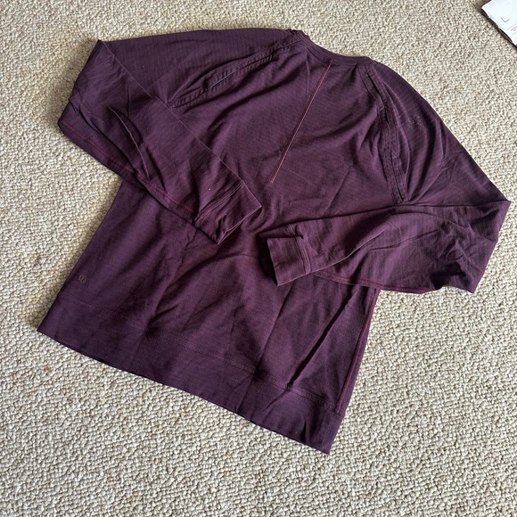 Men's Lululemon Purple Sweater size medium - Picture 4 of 6